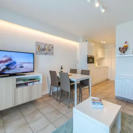 Isabelle With Parking And Shared Pool By Interhome * 德哈恩