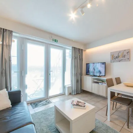 Isabelle With Parking And Shared Pool By Interhome Апартаменты Де-Хаан
